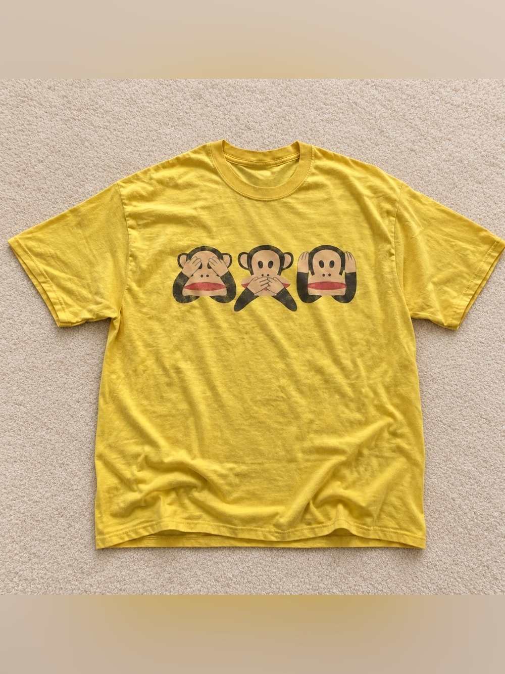 Gildan Reprint Daisy Yellow Short-Sleeve Tee with Three Monkey Graphic